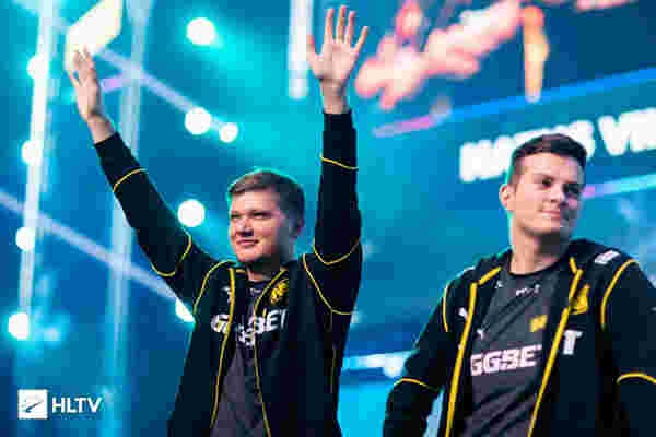 皇马后防问题严重，阿诺德伤缺，球员轮换困难，姆巴佩虽强但后防乏力，形势严峻。